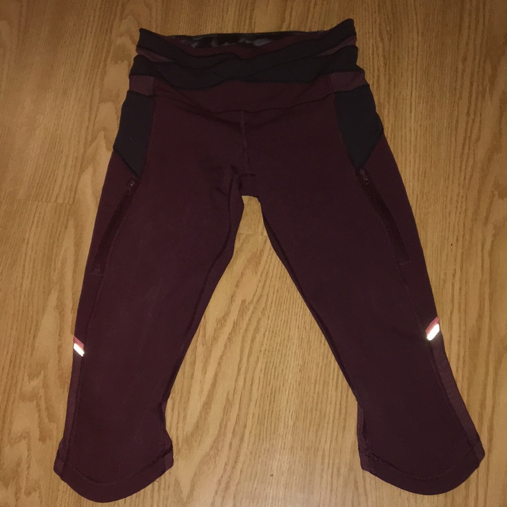 Lululemon crops size 4